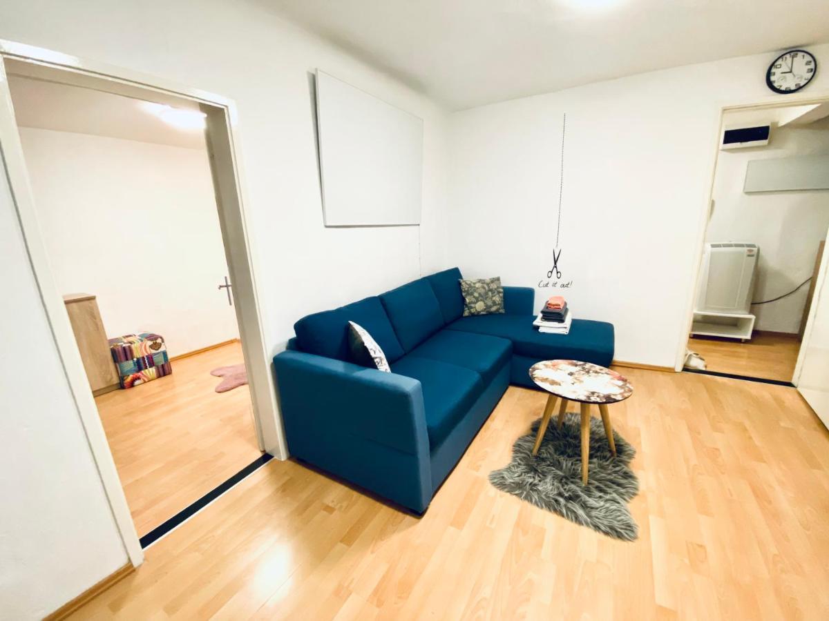 1Br Apartment On The Most Beautiful Street In Ljubljana Center Extérieur photo